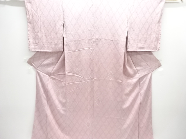 未使用品　絞り菱に向かい蝶模様小紋着物